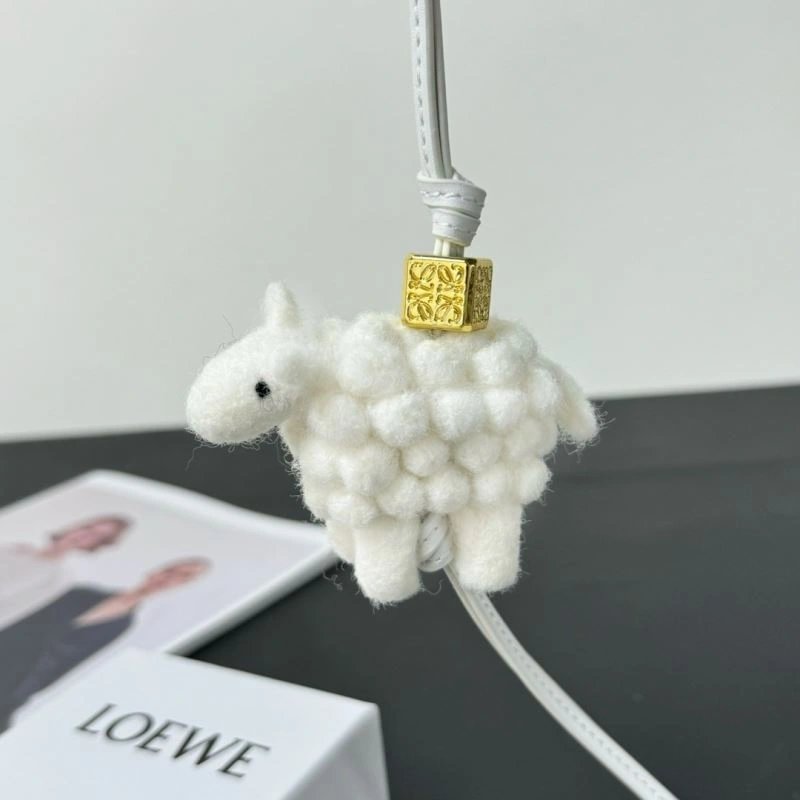 WeatherProof Loewe Ornaments 269536