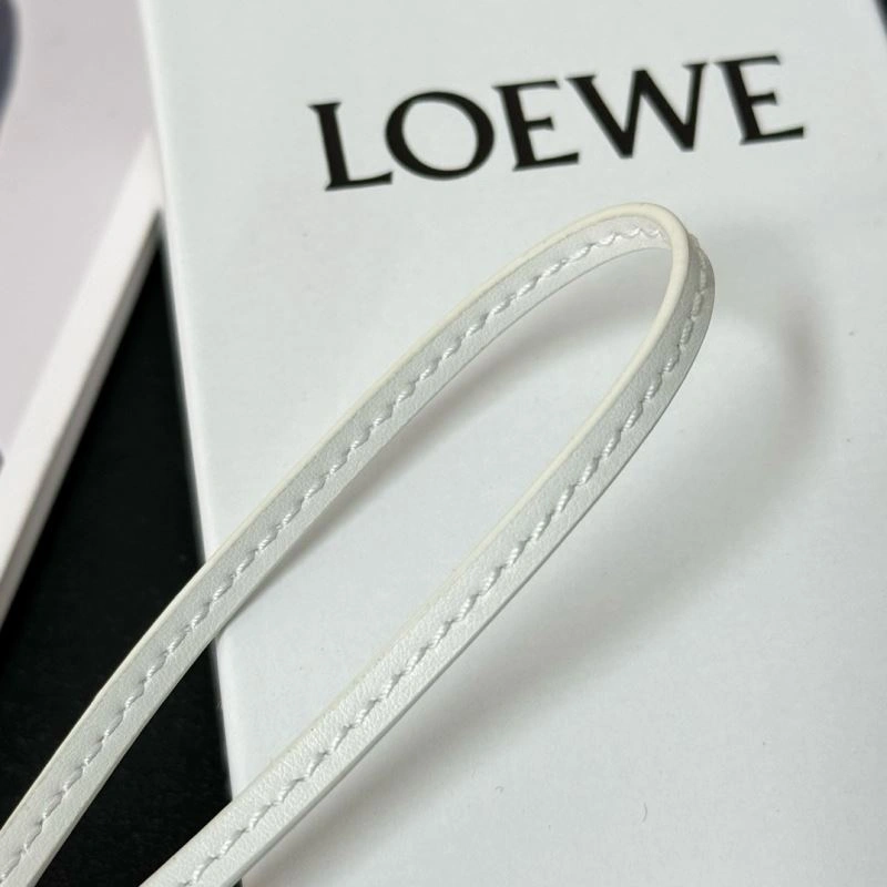 WeatherProof Loewe Ornaments 269536
