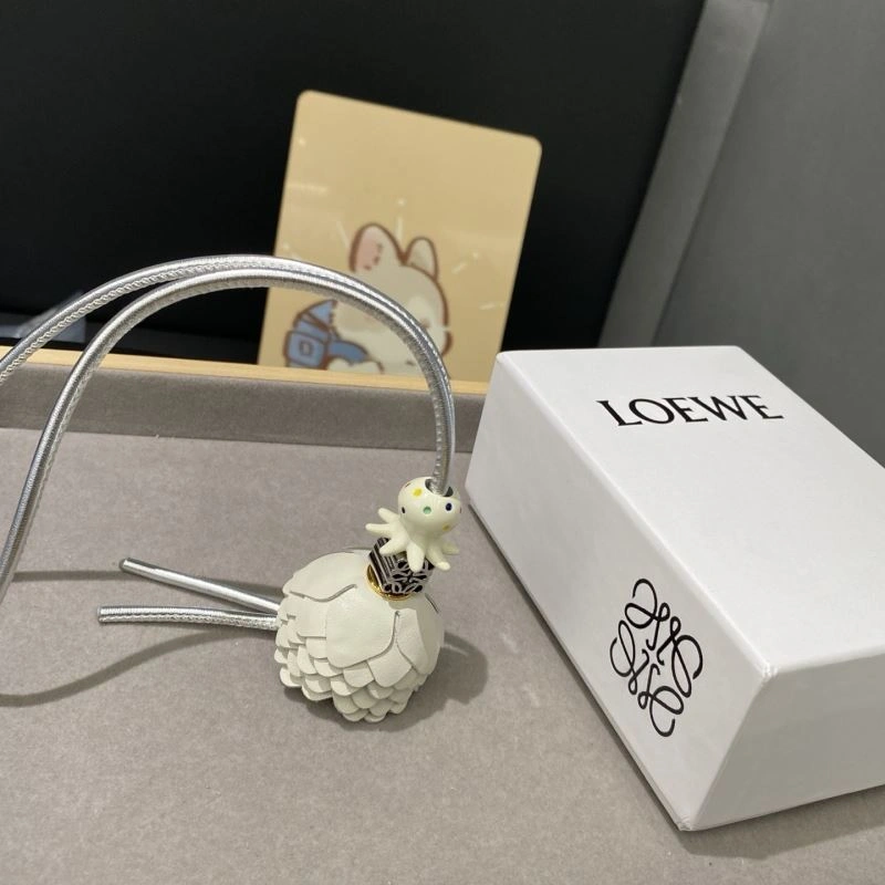 Loewe Ornaments Resilient 269500