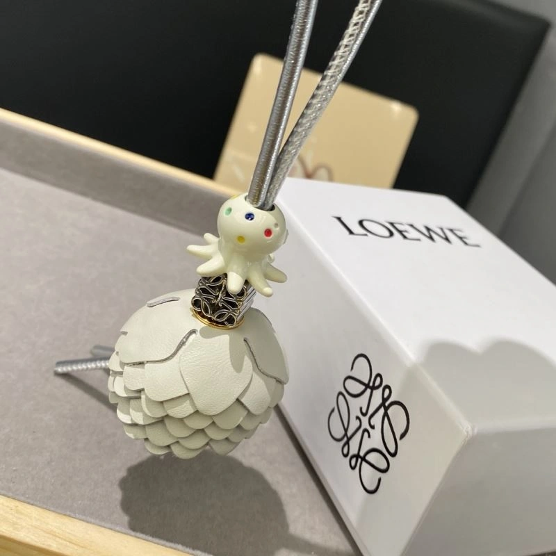 Loewe Ornaments Resilient 269500