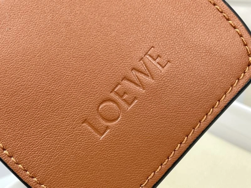 Packable Loewe Ornaments 270003