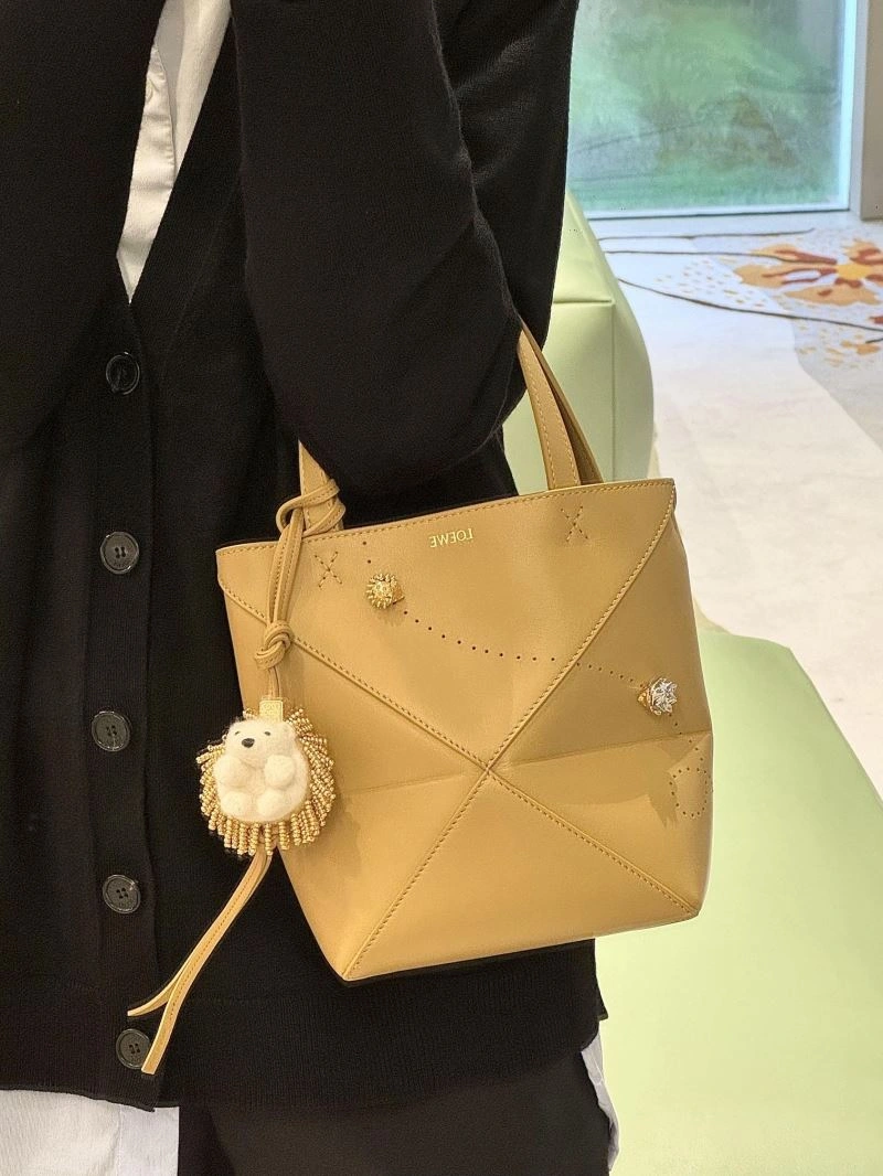 MultiPurpose Loewe Ornaments 269706