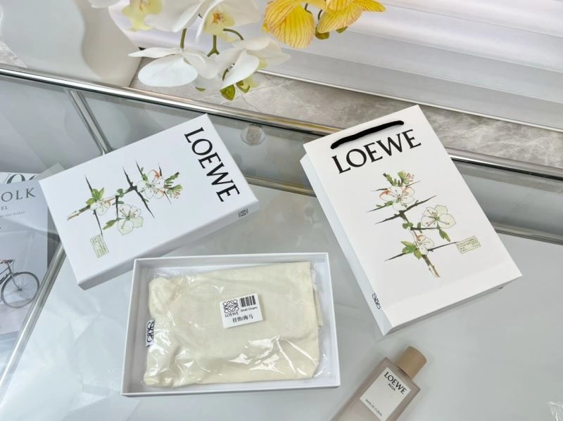 Bold Loewe Ornaments 269407