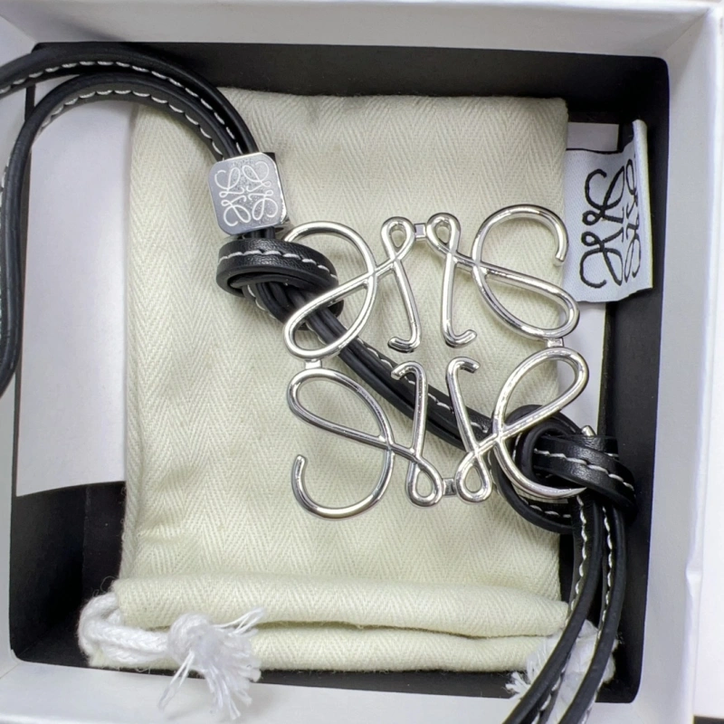 Loewe Ornaments GoAnywhere 269634