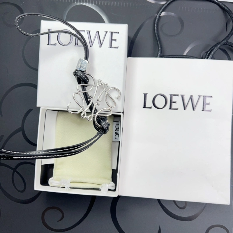Loewe Ornaments GoAnywhere 269634