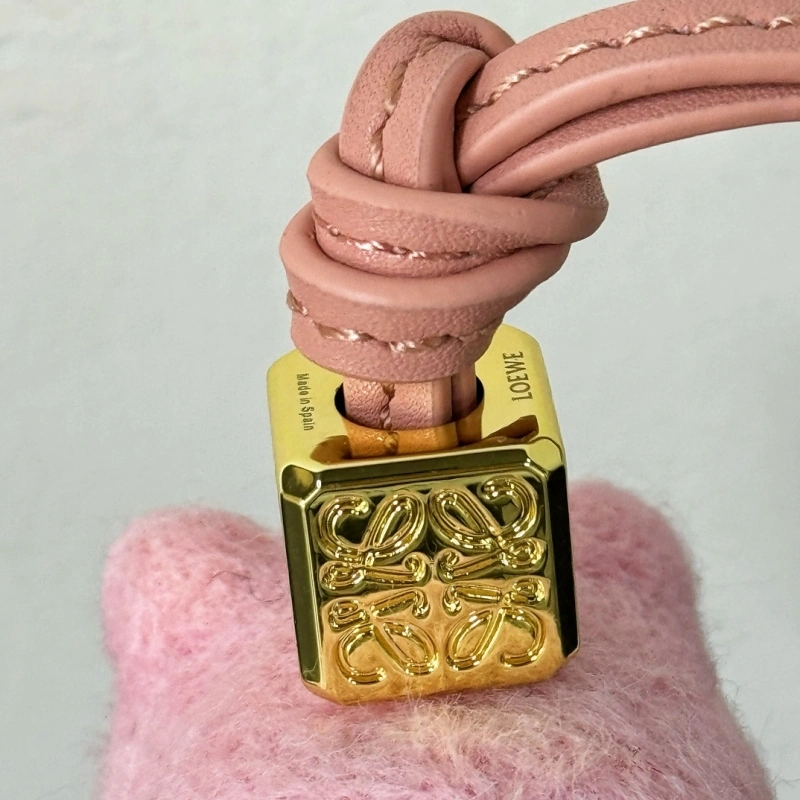 ZeroBulk Loewe Ornaments 269627