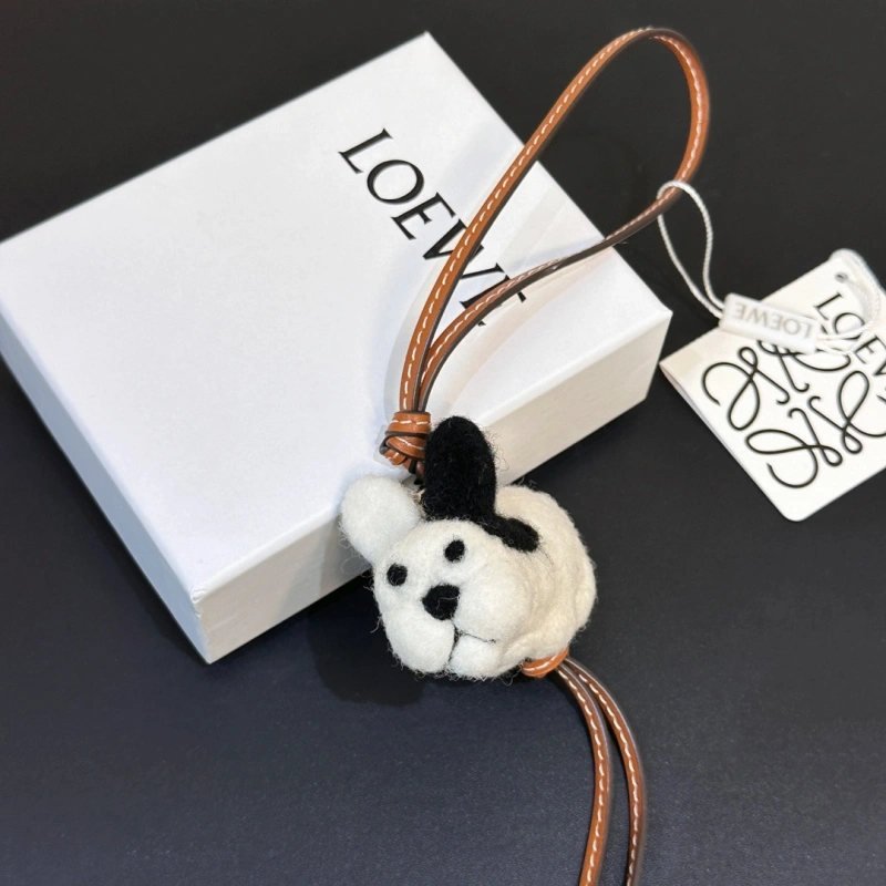 FreshLook Loewe Ornaments 269604