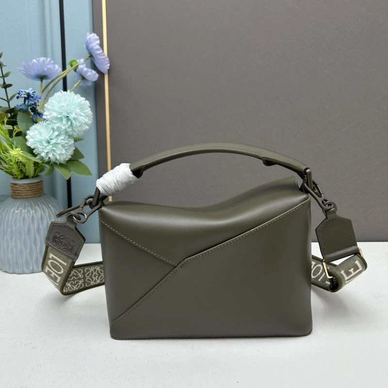 Minimalist Loewe Puzzle Bags 83715