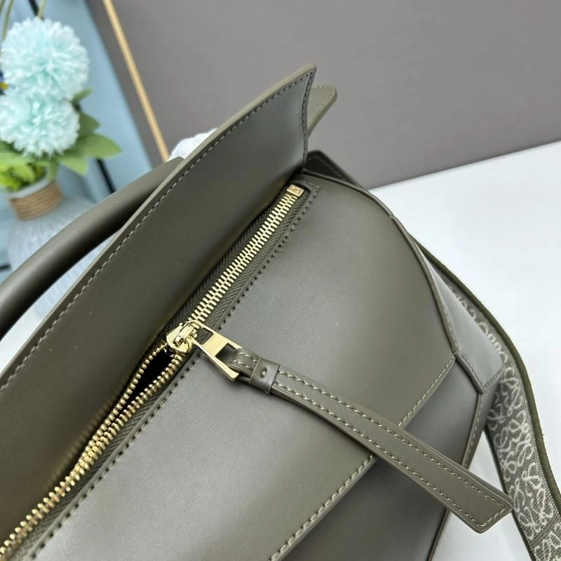 Minimalist Loewe Puzzle Bags 83715