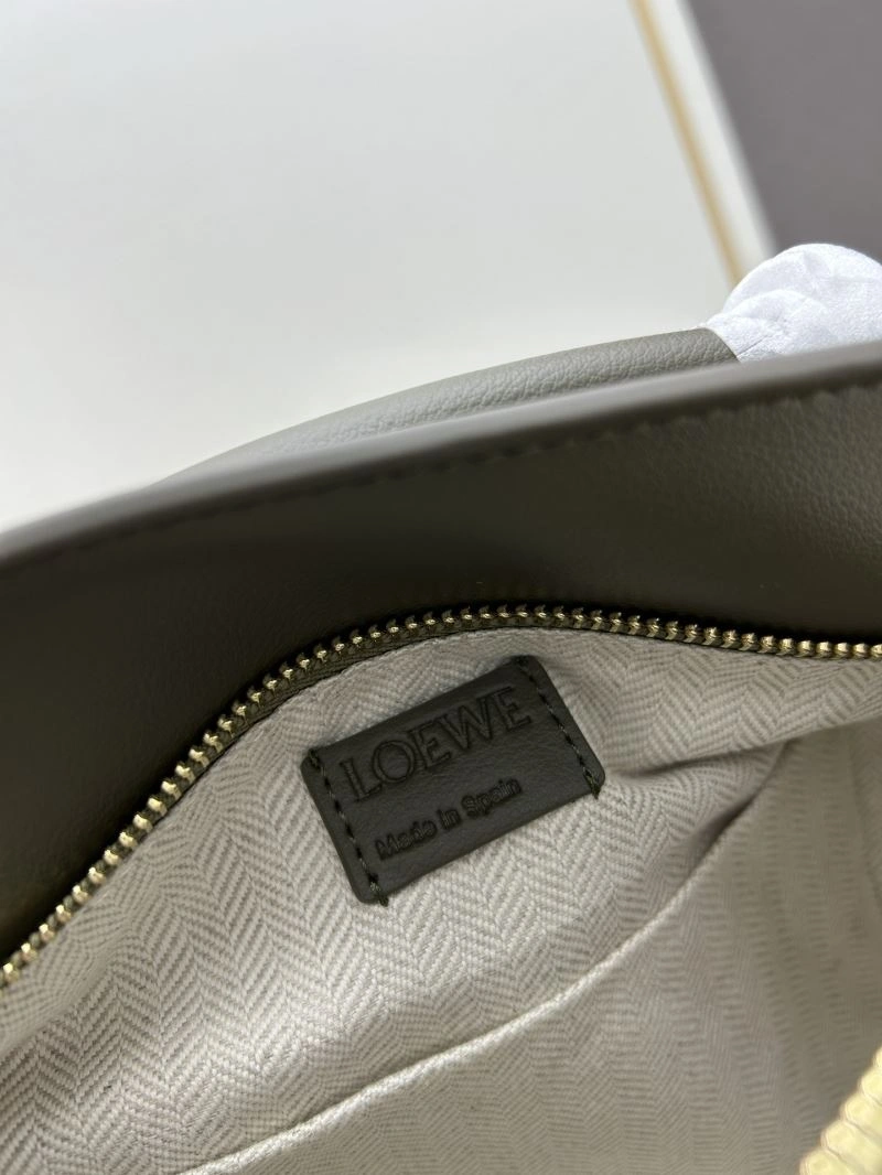 UrbanChic Loewe Puzzle Bags 83718