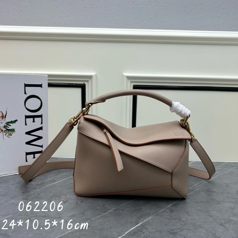 Elegant Loewe Puzzle Bags 83698