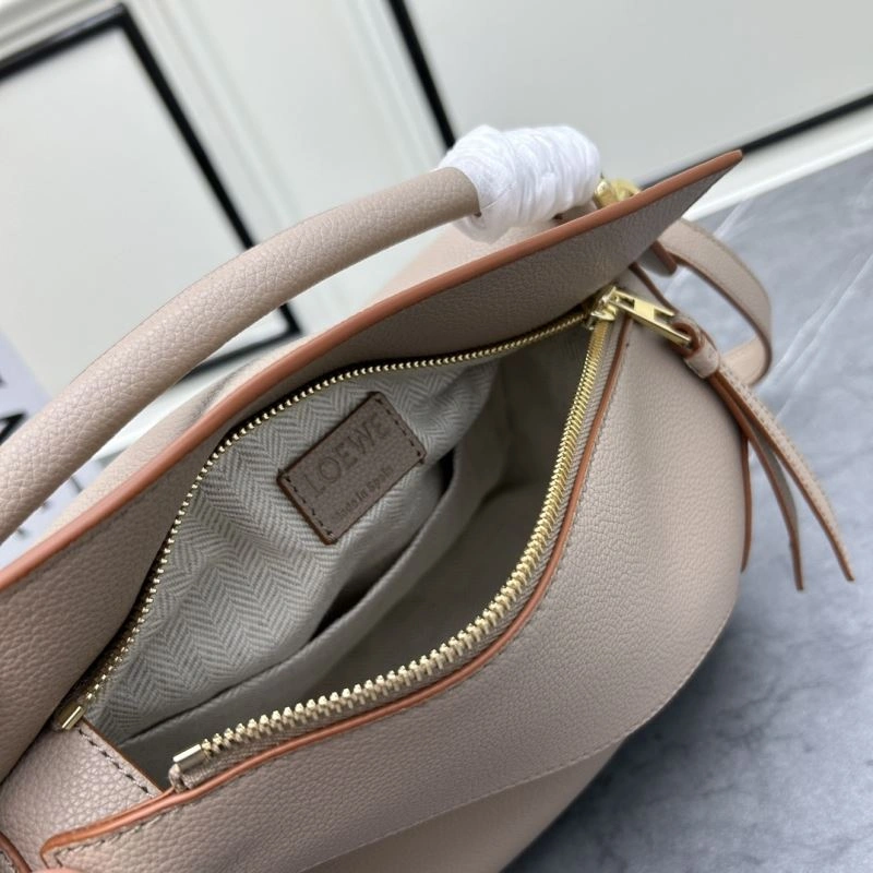 Elegant Loewe Puzzle Bags 83698