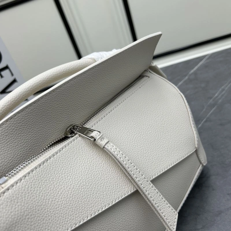 Loewe Puzzle Bags Chic 83702
