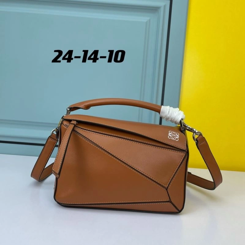 Minimalist Loewe Puzzle Bags 83680
