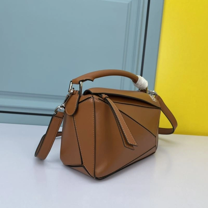 Minimalist Loewe Puzzle Bags 83680