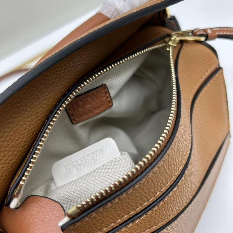 Attractive Loewe Puzzle Bags 83703