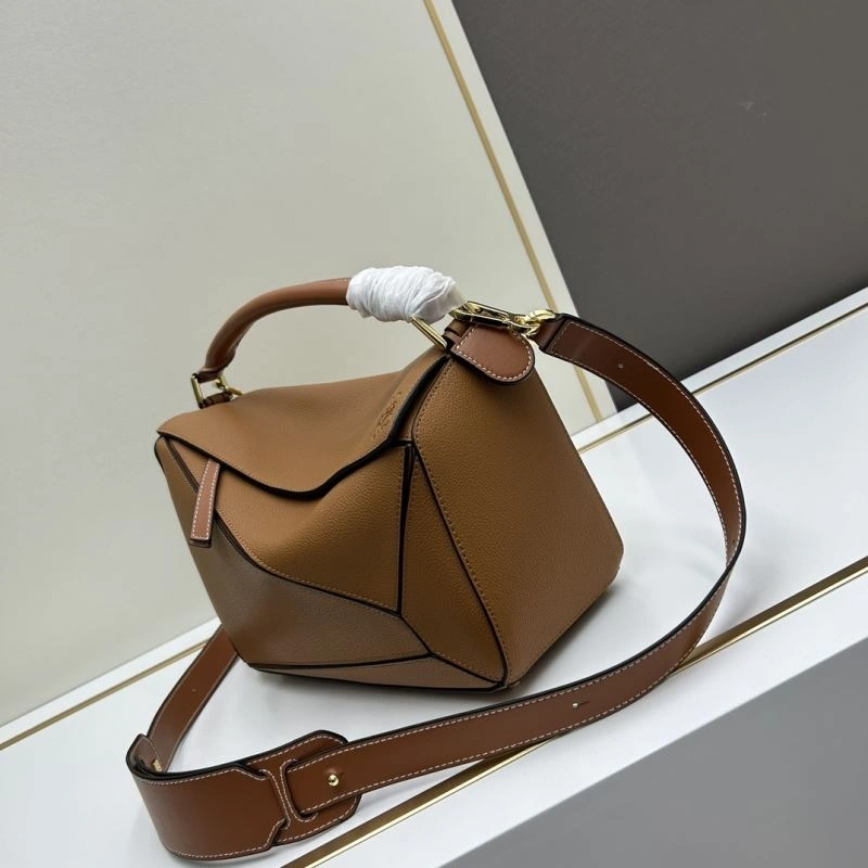 Seasonal Loewe Puzzle Bags 83642