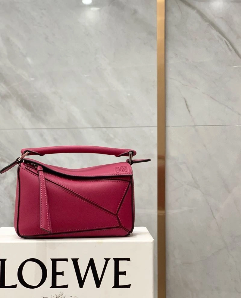 Sleek Loewe Puzzle Bags 58431