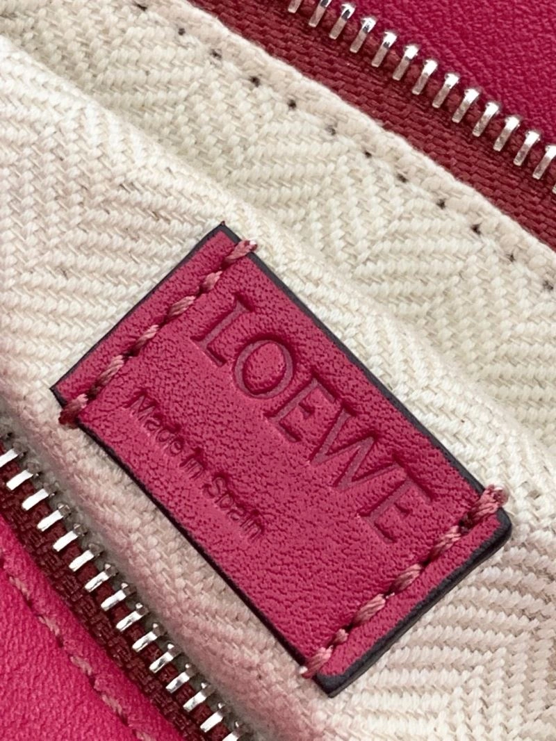 Sleek Loewe Puzzle Bags 58431