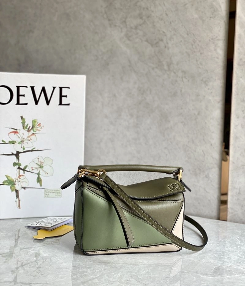 Effortless Loewe Puzzle Bags 58421