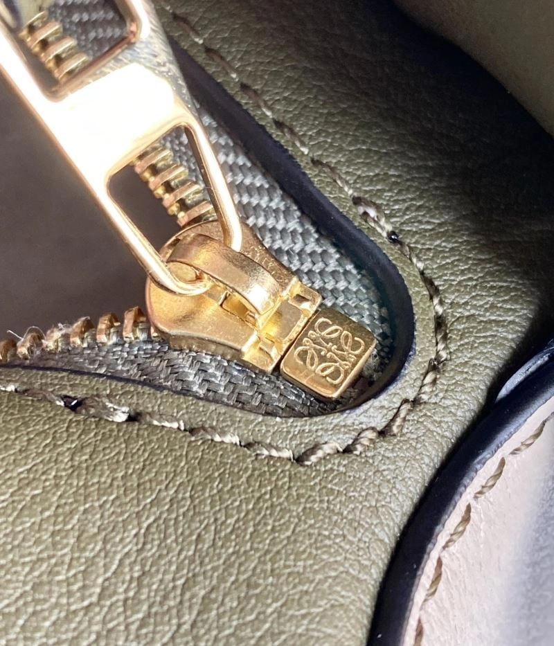 Effortless Loewe Puzzle Bags 58421