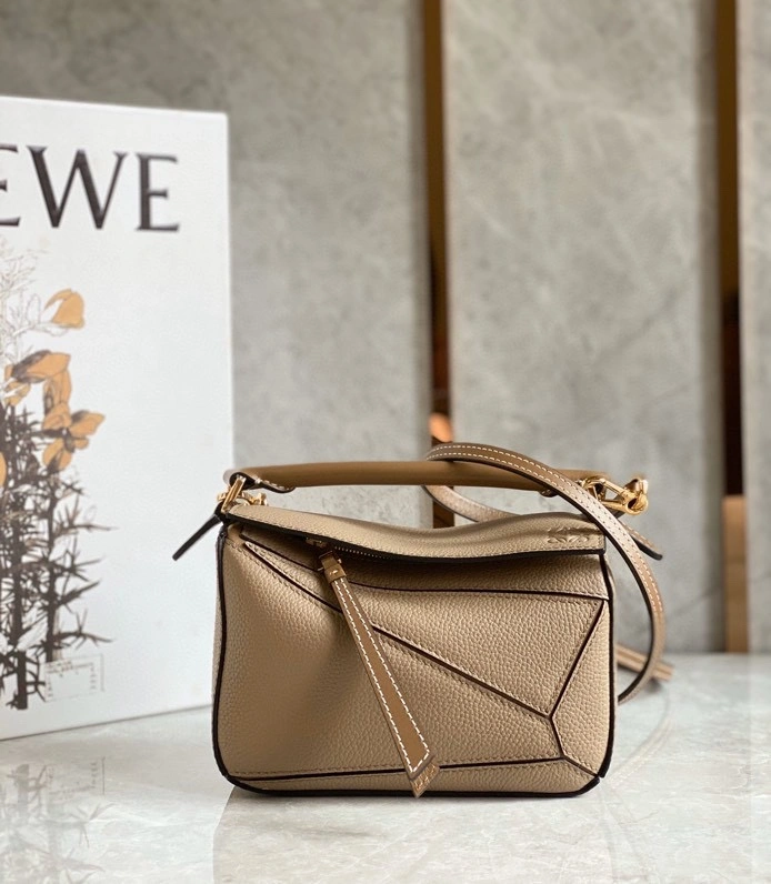 Resilient Loewe Puzzle Bags 58416