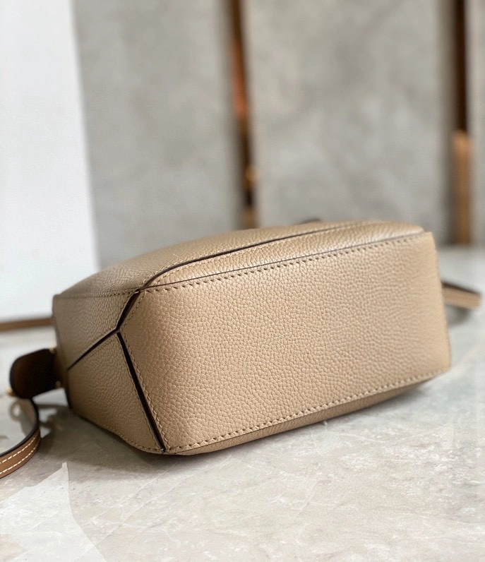 Resilient Loewe Puzzle Bags 58416