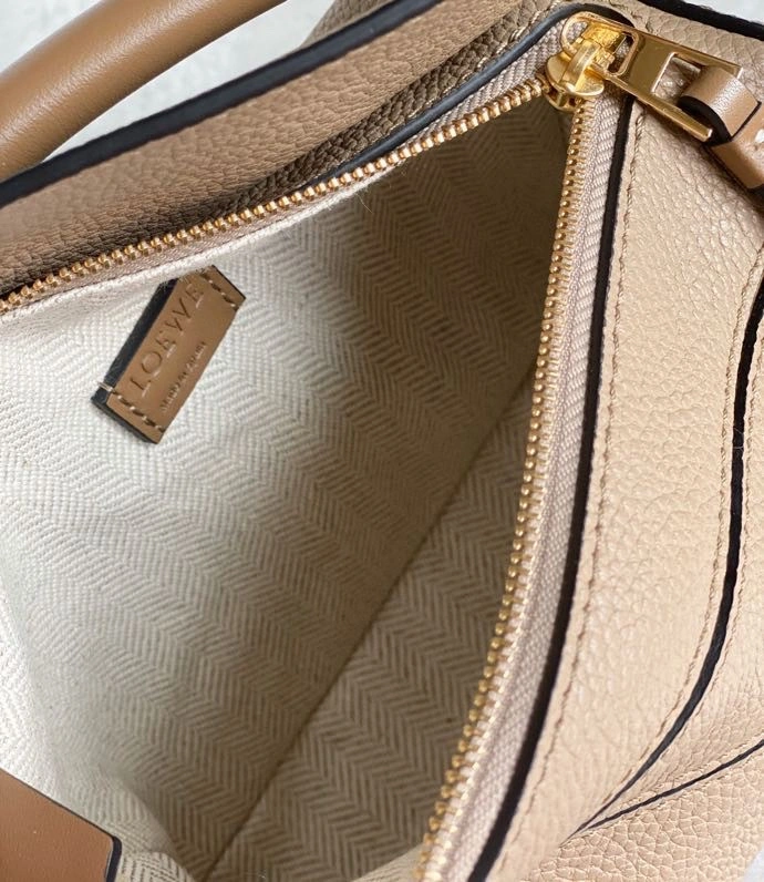 Resilient Loewe Puzzle Bags 58416