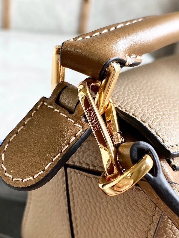 Resilient Loewe Puzzle Bags 58416