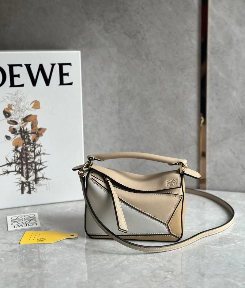 ModernLook Loewe Puzzle Bags 58402