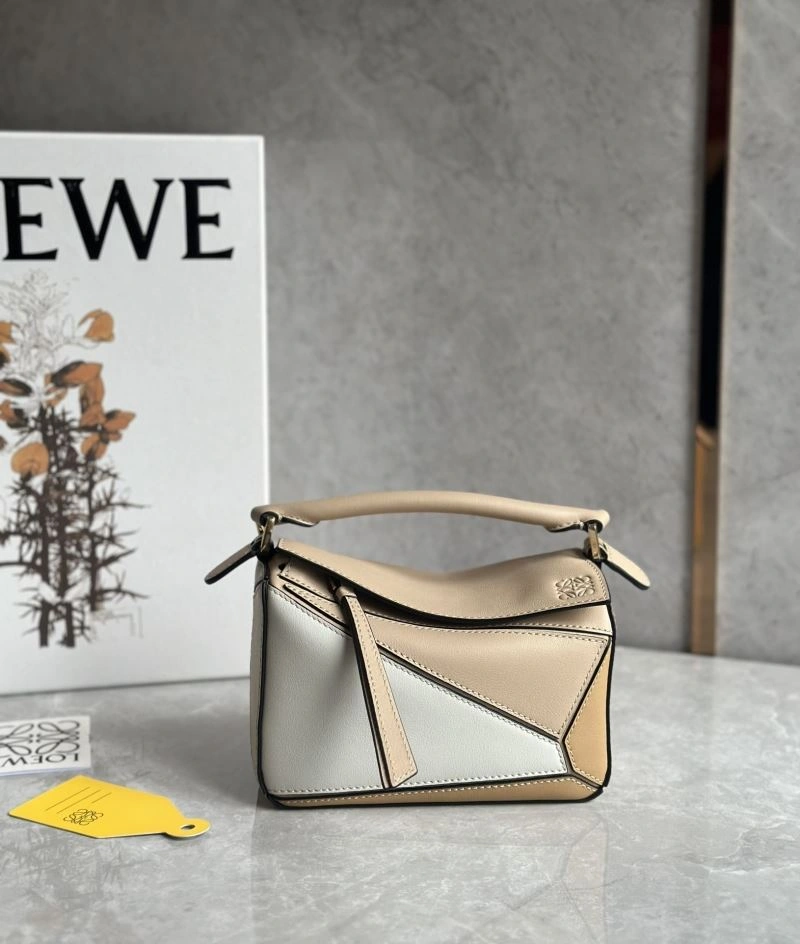 ModernLook Loewe Puzzle Bags 58402