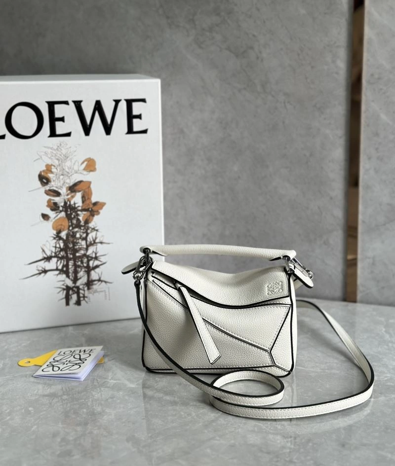 Stretchable Loewe Puzzle Bags 58393