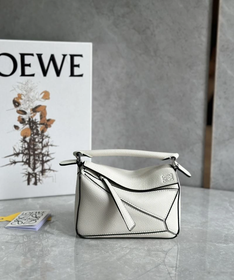 Stretchable Loewe Puzzle Bags 58393