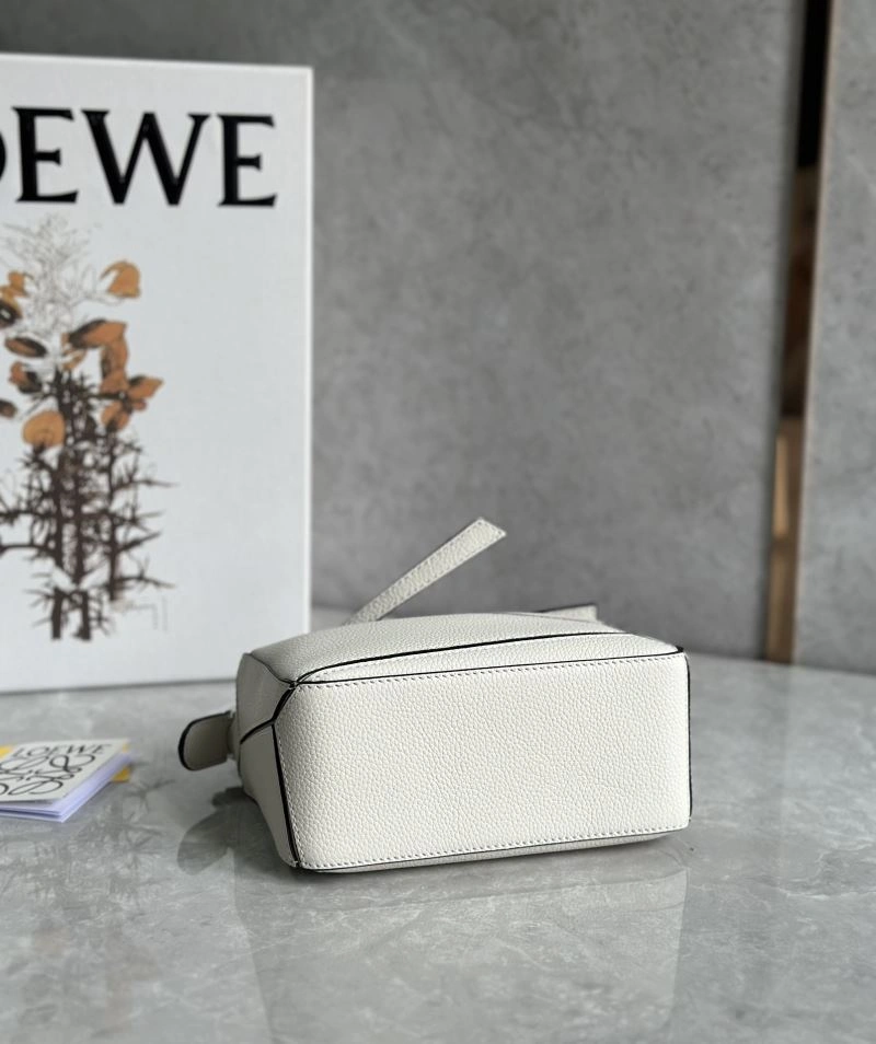 Stretchable Loewe Puzzle Bags 58393