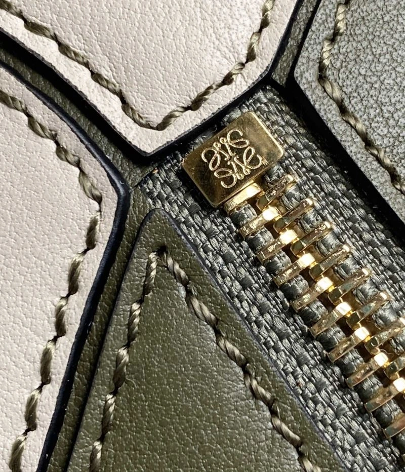 Loewe Puzzle Bags SoftTouch 58382
