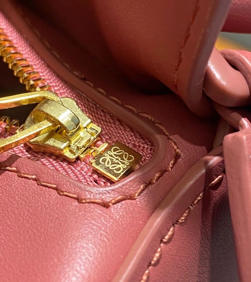 Seasonal Loewe Puzzle Bags 58413