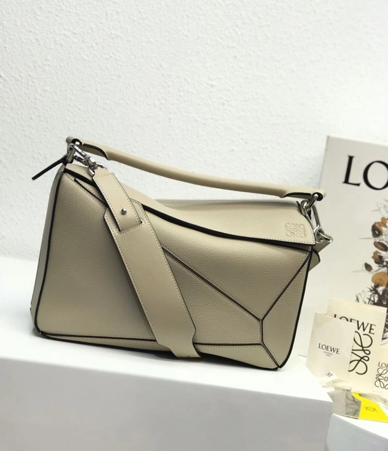 Classic Loewe Puzzle Bags 58404