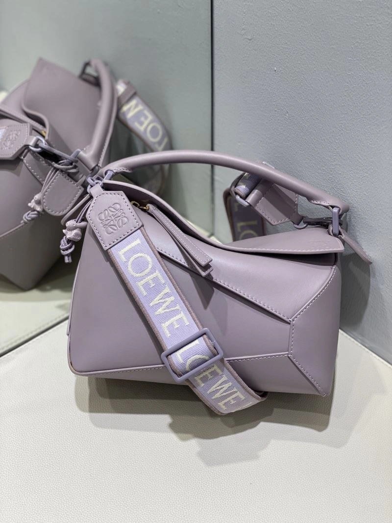 Soft Loewe Puzzle Bags 58353