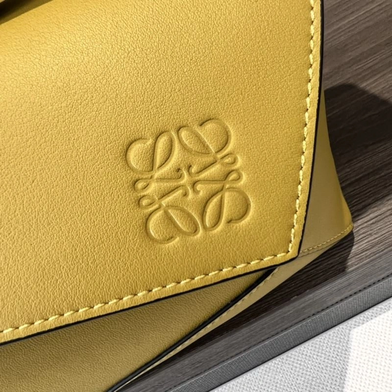UrbanChic Loewe Puzzle Bags 58348