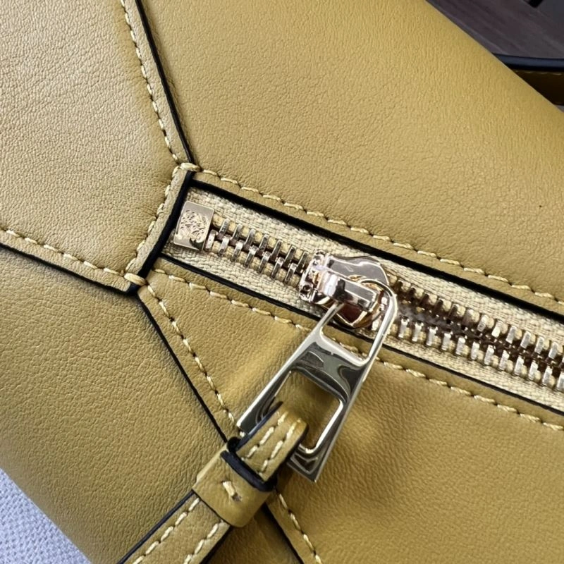 UrbanChic Loewe Puzzle Bags 58348