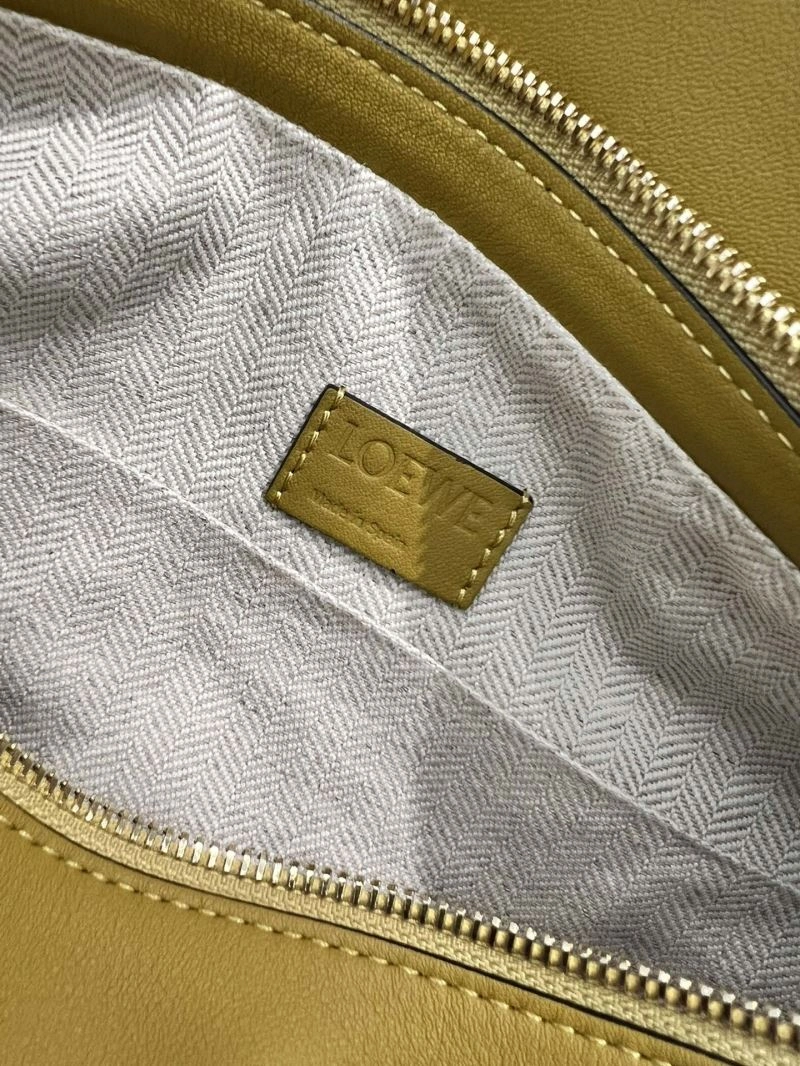 UrbanChic Loewe Puzzle Bags 58348