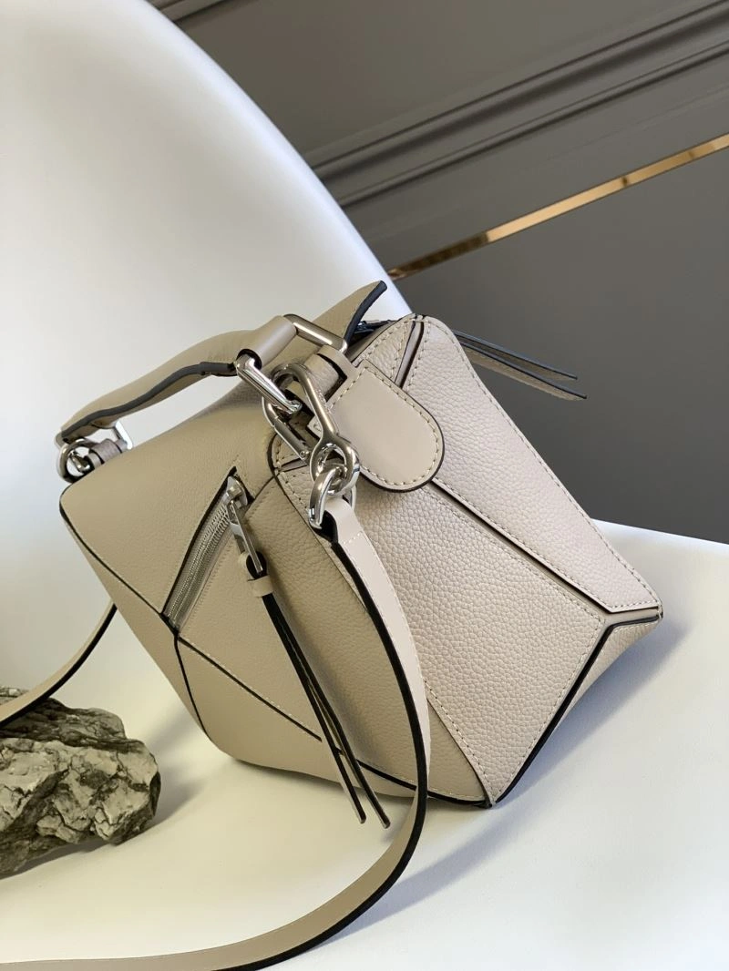 Effortless Loewe Puzzle Bags 77384
