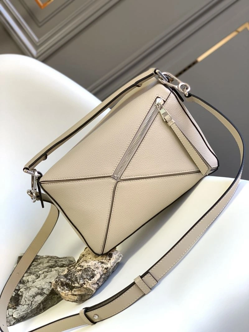 Effortless Loewe Puzzle Bags 77384
