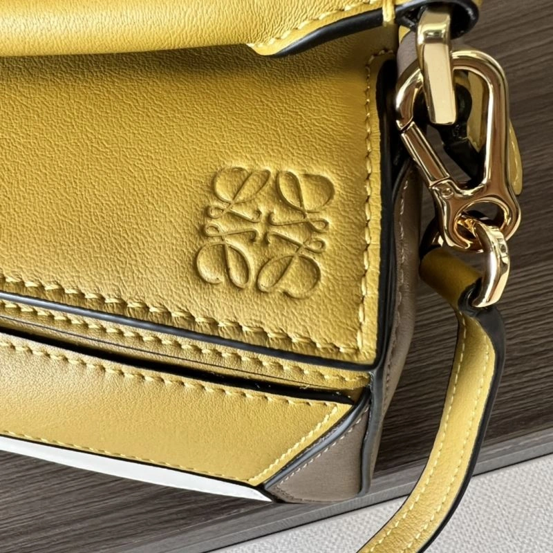 Sophisticated Loewe Puzzle Bags 77366