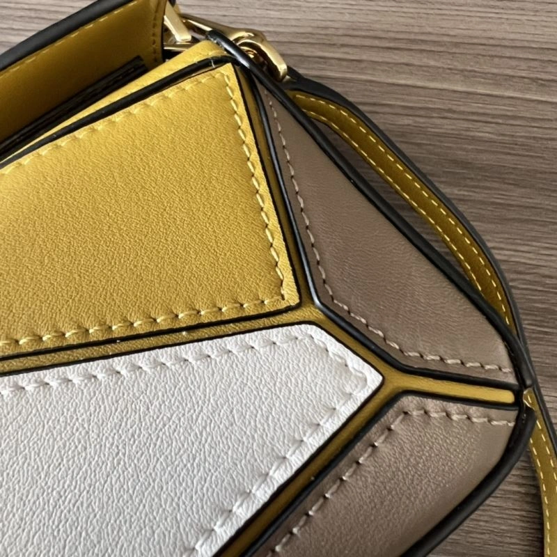 Sophisticated Loewe Puzzle Bags 77366