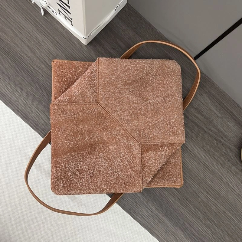 Loewe Puzzle Bags Resilient 77376