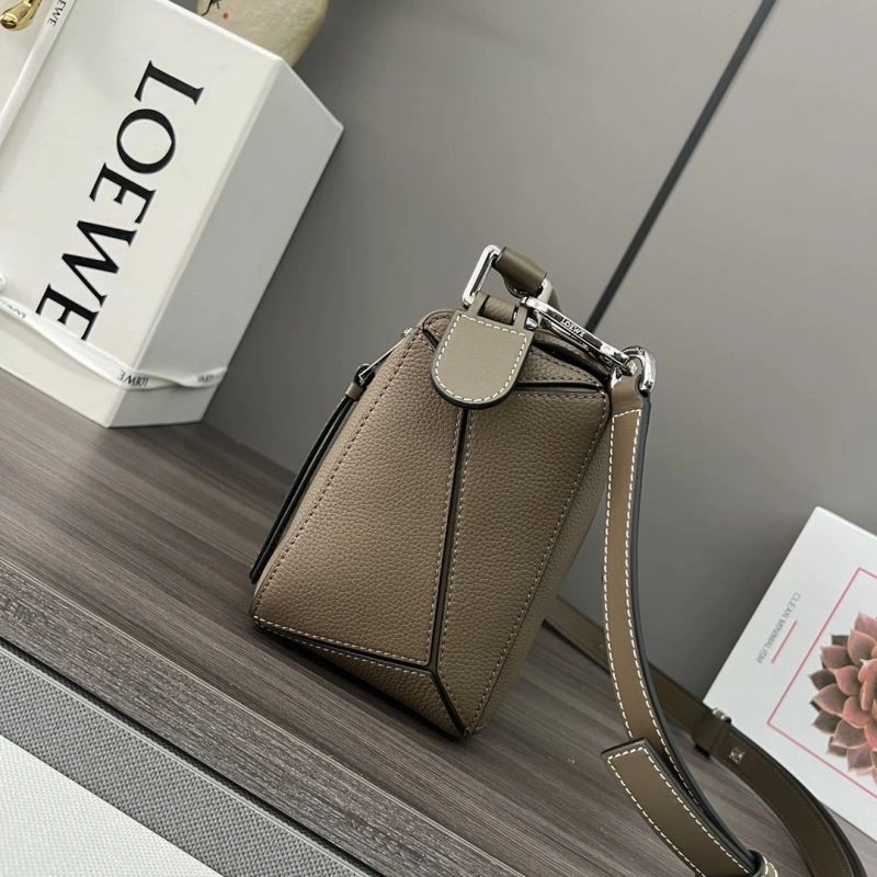 Flexible Loewe Puzzle Bags 77373