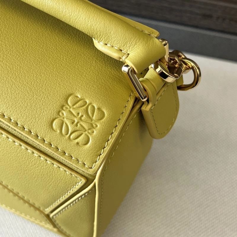 Unique Loewe Puzzle Bags 77356