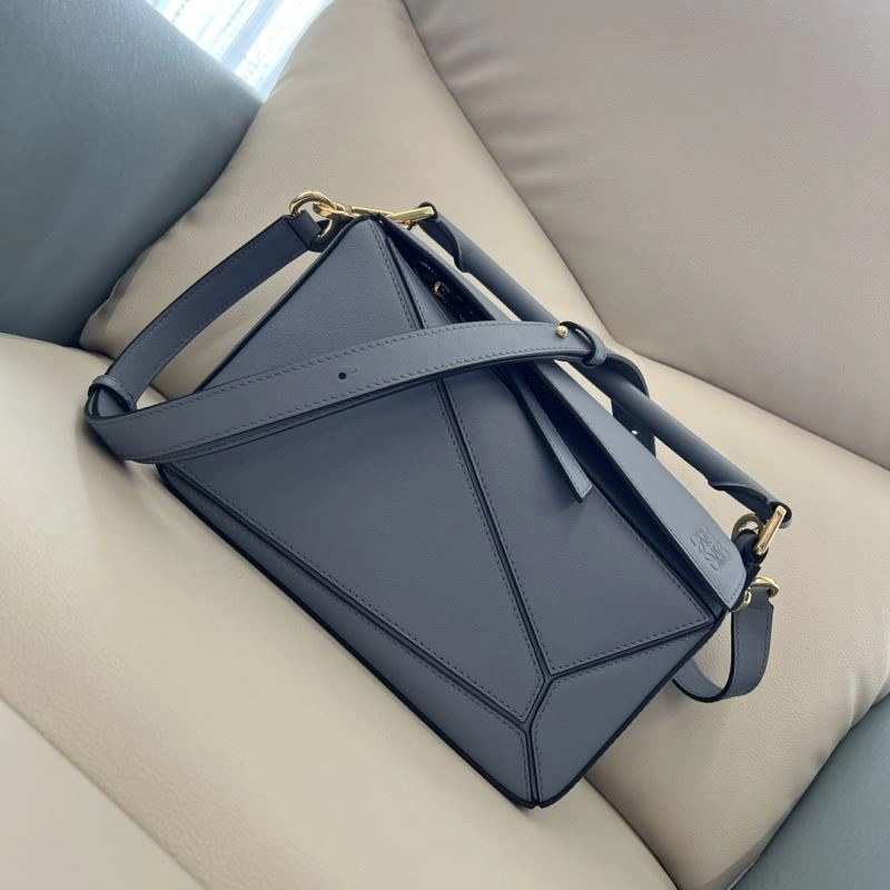 Durable Loewe Puzzle Bags 77354