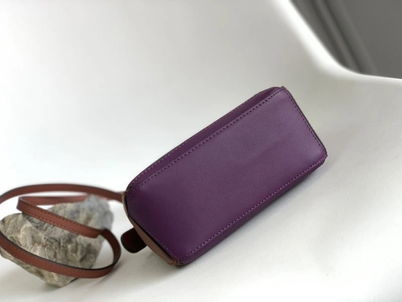 Popular Loewe Puzzle Bags 77353